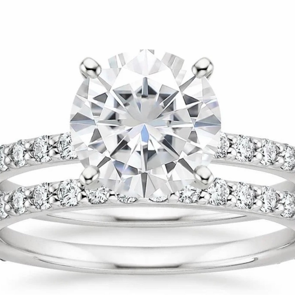 Nwt Elegant Silver Moissanite Diamond Ring set